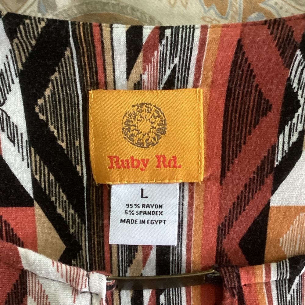 EUC Ruby Rd. Geometric Tunic - Picture 2 of 5
